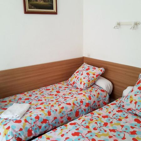 Hotel Belle Meuniere Nice Bagian luar foto